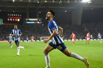 Fabio Vieira: Porto decision slammed as midfielder closes in on Arsenal transfer