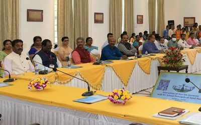 Governor reviews implementation of NEP in Kendriya Vidyalayas