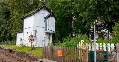 Network Rail object to plan to convert old Perthshire station signal box into "quirky" holiday home