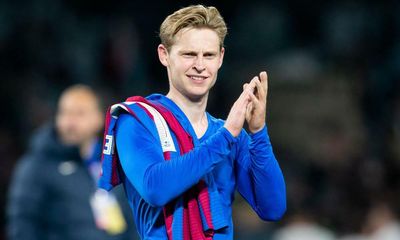 Manchester United confident Barcelona will lower Frenkie de Jong price