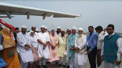 First batch of Haj pilgrims leaves from Kolkata
