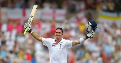 David Lloyd picks "box-office" Kevin Pietersen as England's best ever batter