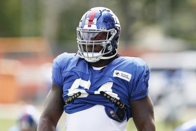 Falcons sign ex-Giants OL Jonotthan Harrison