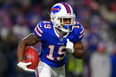 Bills’ Isaiah McKenzie slams Giants, Jets fans: They attend games for hot dogs