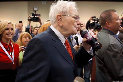 Buffett's Final Charity Lunch Gets 8-Figure Bids