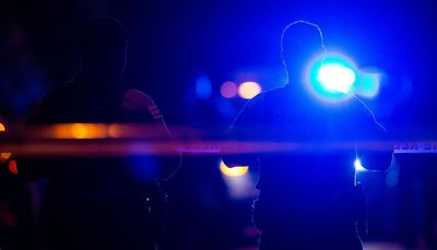 Man fatally shot on Stony Island Park porch