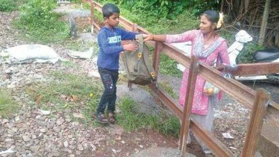 Goa Margao: Railings to prevent track crossing at Curchorem irks locals
