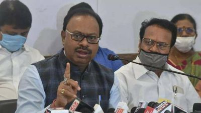 Maharashtra: Nagpur despite SC ban, Bawankule bats for fishing in Pench tiger reserve