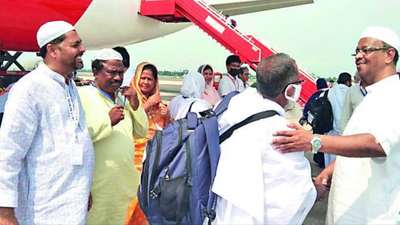 First batch of Haj pilgrims flies out of Kolkata after 2 years