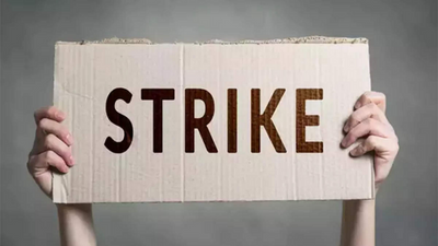 Post Graduate medical students continue strike in Gujarat