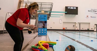 Life-saving swimming lessons offered to Lanarkshire youngsters