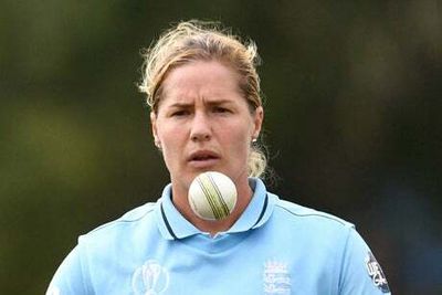 Katherine Brunt: England bowler announces retirement from Test cricket