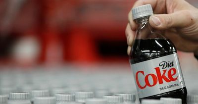 Expert warns of what Diet Coke does to your body one hour after drinking can