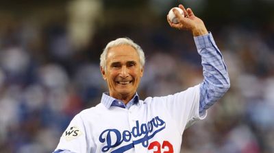 Koufax, Kershaw Meet Up at Dodger Stadium Ceremony