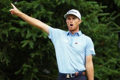 Zalatoris grabs US Open lead as course crushes contenders