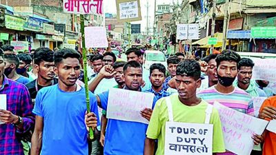 Jharkhand: Protest reaches ’71 war hero’s native district