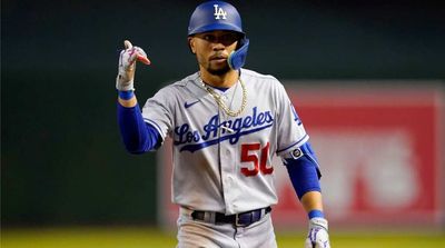 Dodgers Place Mookie Betts on IL With Cracked Rib