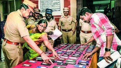 Kolhapur: Cops trace 117 stolen mobile phones, return to owners