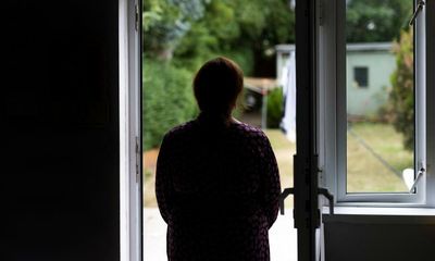 ‘I’m desperate’: the Britons facing court alone who rely on helpline support