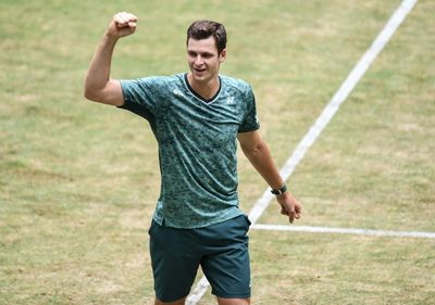 Hurkacz brushes aside Medvedev to win ATP final in Halle