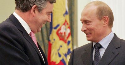 Vladimir Putin threatened Gordon Brown during Moscow trip and made him sit in low chair