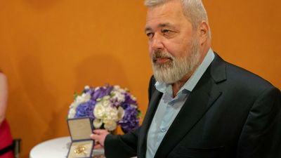 Russian journalist sells his Nobel prize at auction for Ukraine aid