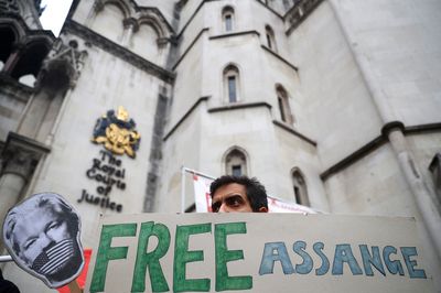 Australian PM rejects calls to intervene in Julian Assange case