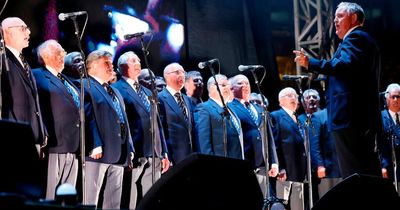 Choir perform Stereophonics at Principality Stadium after bumping into Kelly Jones in a supermarket