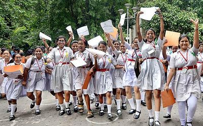 Teachers, parents unhappy with extended vacation for West Bengal schools