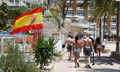 Mallorca restaurants bring in dress code to curb antisocial tourism