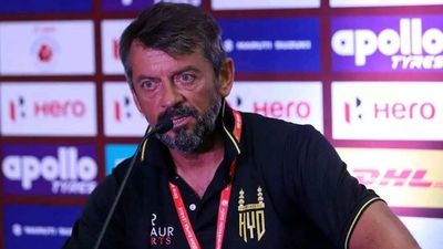 Longer calendar a fantastic move forward for Indian football, says Phil Brown