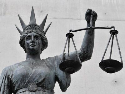 Man jailed after 'driving like an idiot'