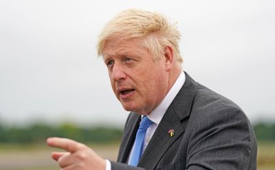 Boris Johnson warns public to brace for more transport chaos in bitter rail dispute