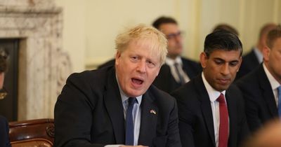 Boris Johnson braces travellers more misery as PM backs plan for strike-breaking agency workers