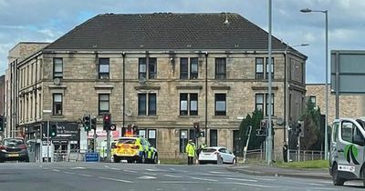 Toddler, 3, hospitalised after car crashed into Glasgow traffic lights