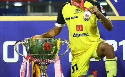 Akash Mishra extends HFC contract