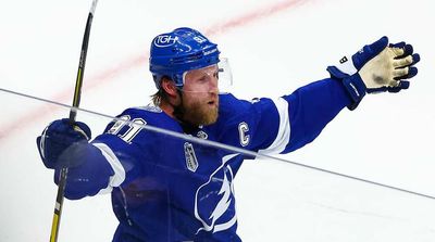 SI:AM | The Lightning Win Game 3 Behind a Huge Second Period