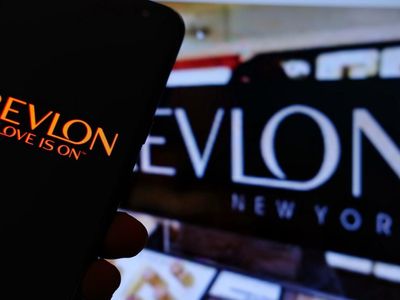 5 Short Squeeze Candidates To Watch This Week: Revlon Tops The List, A SPAC Shifts To Second And More