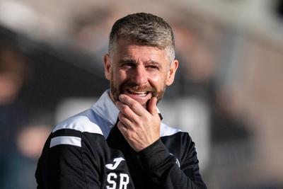St Mirren boss Stephen Robinson continues busy summer business with Ryan Strain capture