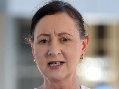 Qld wants more medical student funding