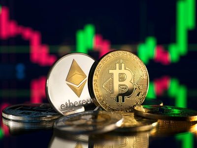 Bitcoin, Ethereum Mixed, Dogecoin Soars: Can An Apex Coin Short Squeeze Revive Battered Crypto Markets?