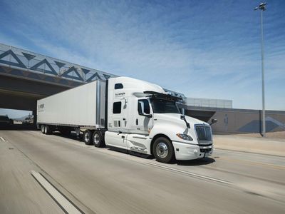 Cathie Wood Loads Up $1M More Of This Self-Driving Trucking Firm As Shares Drop 80% YTD