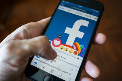 Social Media: Facebook updates its policy to take down fake reviews