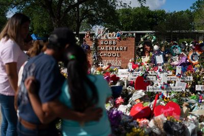 Robb Elementary School: Site of Uvalde shooting to be demolished, says mayor