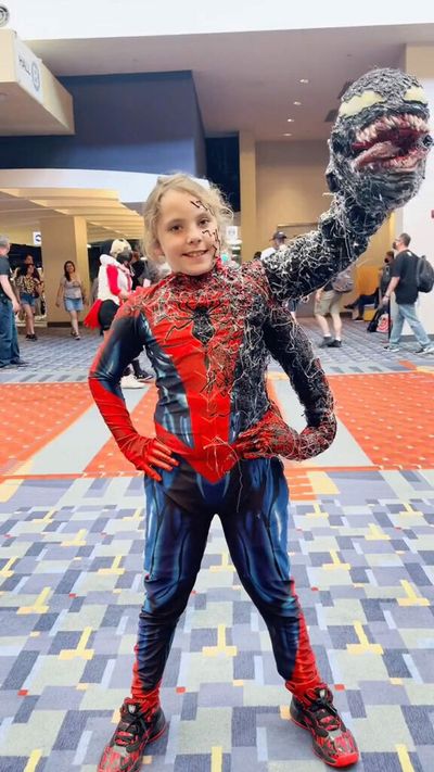 Wonder Woman: Spideymom Becomes A Web Sensation