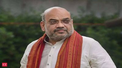 Dushyant, Ranjit call on Amit Shah