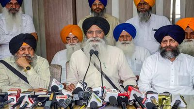 Shiromani Gurdwara Parbandhak Committee offers air tickets to Afghan Sikhs