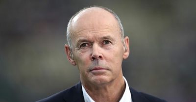 'I can't imagine Phil Bennett laughing at that' - Sir Clive Woodward namechecks Wales legend as he slams England 'farce'