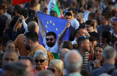 Bulgaria's no-confidence vote could hamper EU expansion
