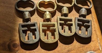 Set of rare Glasgow tenement night latchkeys from Victorian era appear for sale on eBay